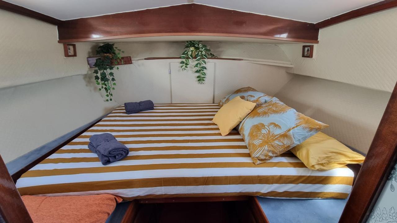 ホテル Charming Boat House In Barcelona With Big Terrace And Solarium サン・アドリア・デ・ベソス エクステリア 写真