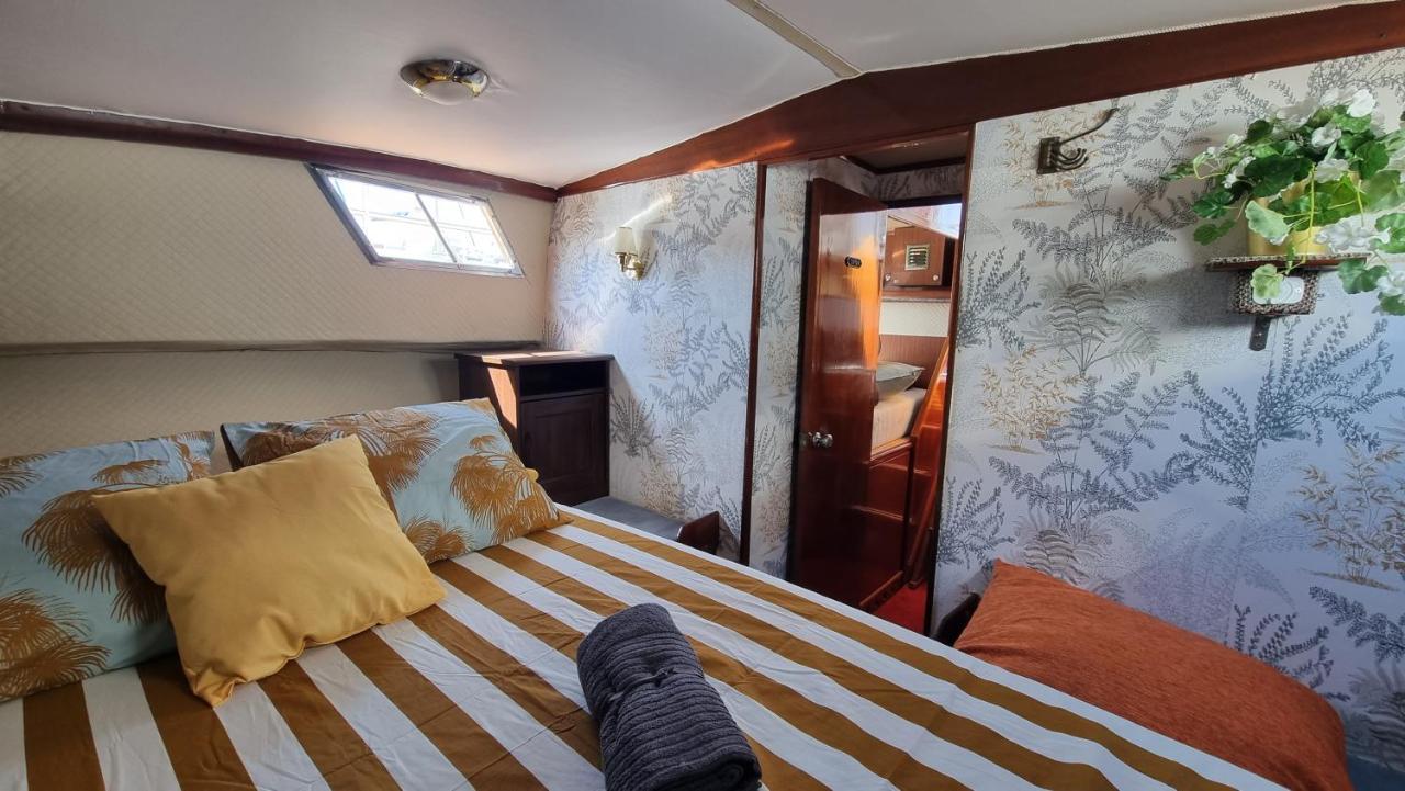 ホテル Charming Boat House In Barcelona With Big Terrace And Solarium サン・アドリア・デ・ベソス エクステリア 写真