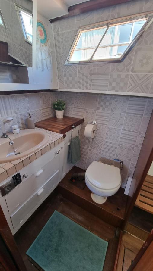 ホテル Charming Boat House In Barcelona With Big Terrace And Solarium サン・アドリア・デ・ベソス エクステリア 写真