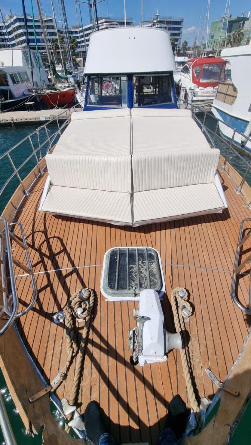 ホテル Charming Boat House In Barcelona With Big Terrace And Solarium サン・アドリア・デ・ベソス エクステリア 写真